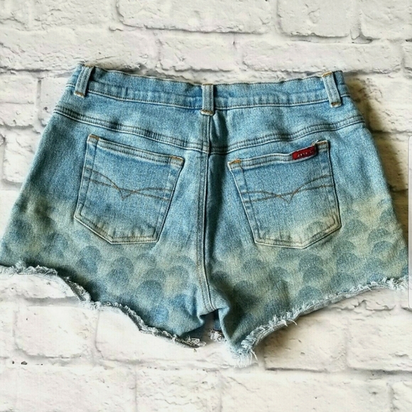 Zana Di (Zanadi) Vintage Y2K Cut Off Distressed Denim Shorts- Juniors Size 9 - Picture 4 of 7